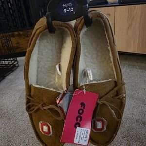 Kohl's Brown Slippers with Red Logo